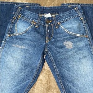 Distressed True Religion Sz 28